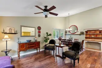 Living / dining room combo