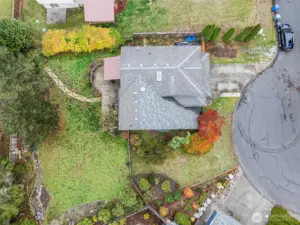 This is a GREAT lot in a TERRIFIC neighborhood.  On a cul de sac in an FANTASTIC location!