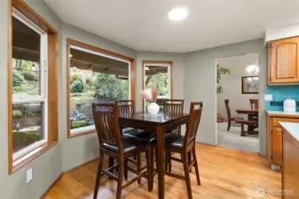 Kitchen Eating Nook