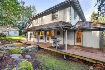 Back Entry with deck