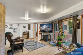 Daylight Basement Dwelling entry/living room