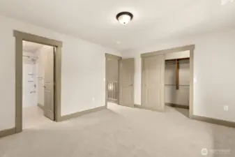 Junior Suite with ensuite bath and Martha Stewart closet system