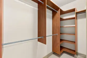 Junior suite with deep Martha Stewart closet system