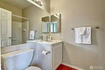 Second Bedroom's Private Bathroom