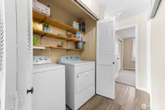 Laundry utility room