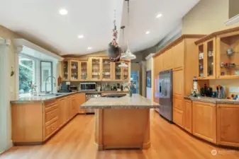 Kitchen. Maple Cabinets and granite tile counters