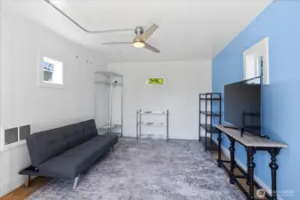 Downstairs in detached living space/shop area