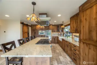 New appliances and large pantry