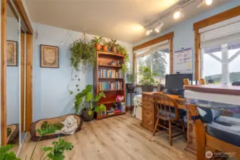 office/ bedroom with view