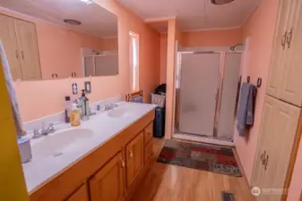 Bath off primary