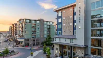 You will love Point Ruston, where you can be as active as you want to be . . . join the workout facility, go to the movies, shop, dine, stroll along paved waterfront paths or just sit and enjoy the view.