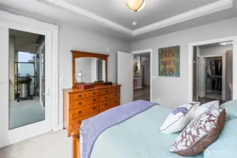 ALL bedroom and bath doors are solid core to minimize noise.