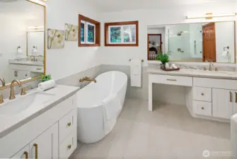 Gorgeous Jack-n-Jill full bath with separate vanities!