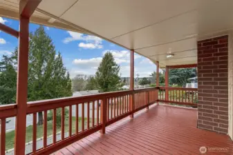 Large wrap-around entertainment deck with views of Puget Sound and the Olympic Mountains in Des Moines, WA. Relax on your wrap-around entertainment deck and take in the Puget Sound, Tacoma, and the Olympic Mountains.