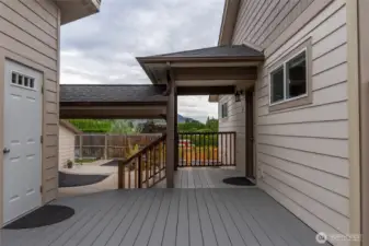 Entry to the house to the right and access to the studio/in-law suite to the left