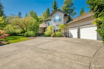 Incredible curb appeal and large driveway.