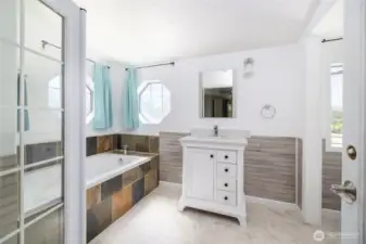 Primary bathroom has been newly renovated