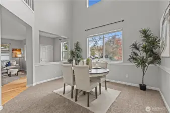 Vaulted dining room (we did use this room as a front room)