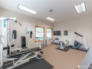 clubhouse work out room