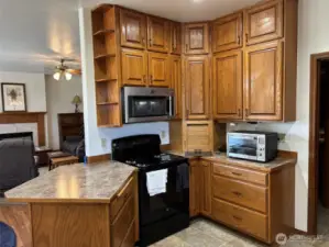 Kitchen 3