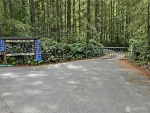 This is a private community with over 400ft of waterfront and tidelands that are for the residents use only.  They even have thier own boat launch, water system and private road systems.