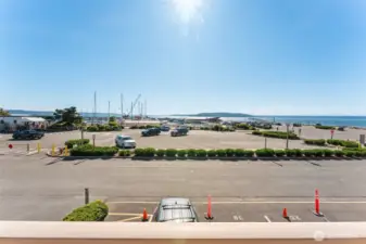 Elevated just above the marina, the unit captures stunning views and lively waterfront scenery, with humpback and orca whales recently sighted just beyond the pier.