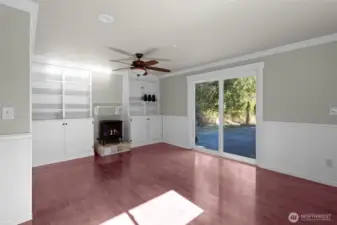Bonus room with brand new slider.