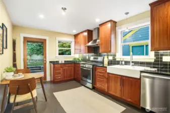 Easy entry to the backyard.