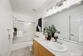 Full upstairs bathroom. Such a large space!
