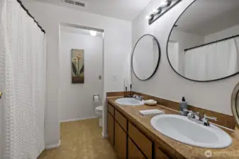 Full bathroom upstairs.