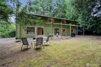 Greenbelt behind the home offers privacy!