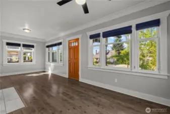 Custom Roman Shades (3 Day Blinds) April 2025