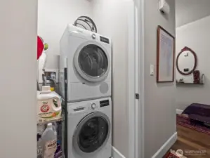 Stack washer dryer