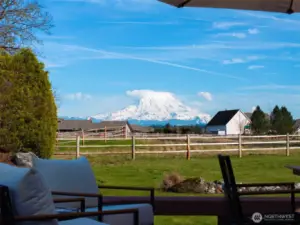 Enjoy a crystal clear view of beautiful Mt. Rainier with an easement to protect the view!