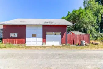 Alley access for the garage/shop!