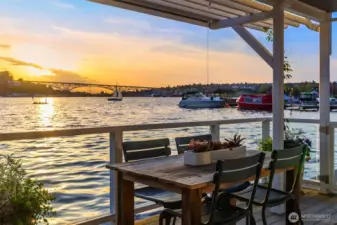 Dining alfresco