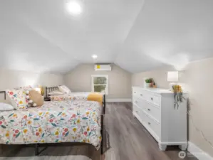 Bedroom 3 (upstairs)