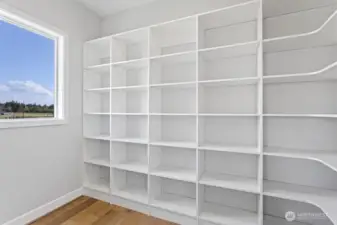 Oversized pantry for easy organization.