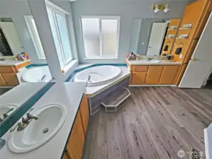 5 Piece master bdrm bath