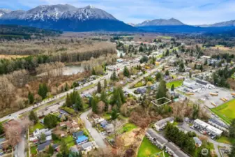 6,000 sq/ft lot in downtown Snoqualmie