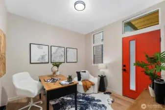 Main Floor-Flex room/Office