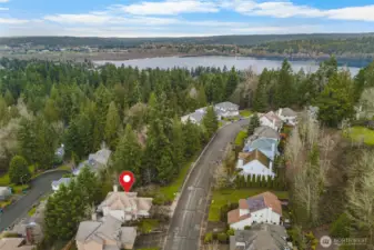 Close proximity to waterfront!