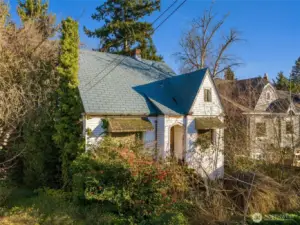 This 1929 home is ready for its next chapter.  The 4,650 sq. ft. lot sits in the highly sought after Whittier neighborhood of Ballard, offering an exceptional opportunity in one of Seattle’s most desirable communities.
