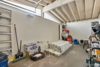 Garage 2