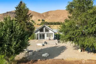 This little oasis is move-in ready!