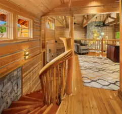 Upstairs Loft/Office