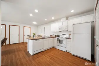 Charming, easy-to-maintain kitchen