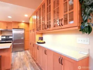 Storage galore and a lovely serving buffet area.