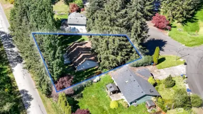 Blue boundary lines are approximate. Buyer to verify to their own satisfaction.