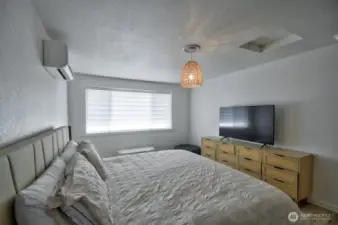 Ductless mini split in primary bedroom